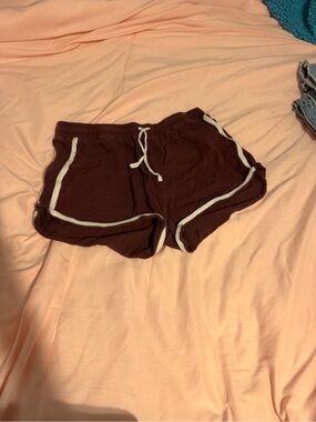 Women’s Cotton Drawstring Lounge Shorts in Burgundy